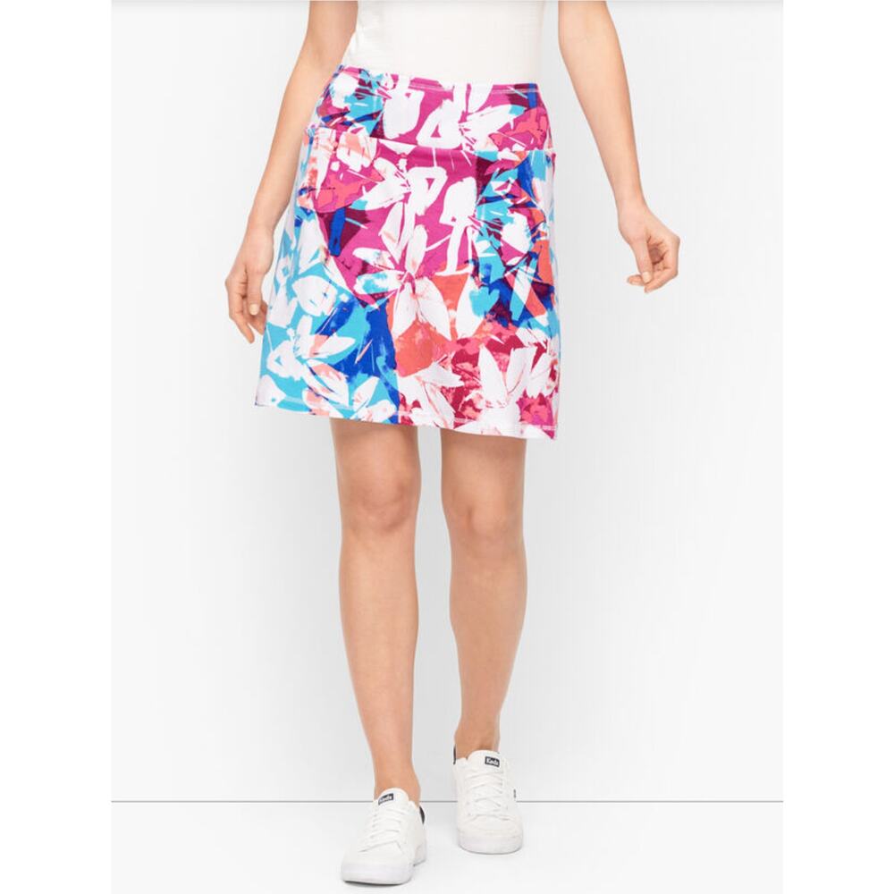 2/$15 T by Talbots Floral Everyday Stretch Skort Petite Size P - Picture 2 of 10